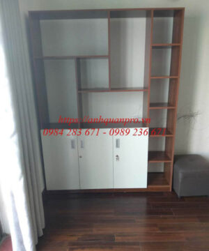 Hình ảnh thực tế của kệ gỗ ngăn phòng TGC02 - 23