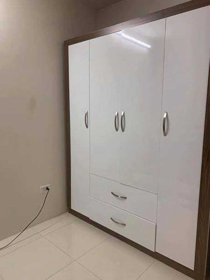 Tủ quần áo rộng 1600 cm 2 ngăn kéo và 4 cánh mở màu trắng