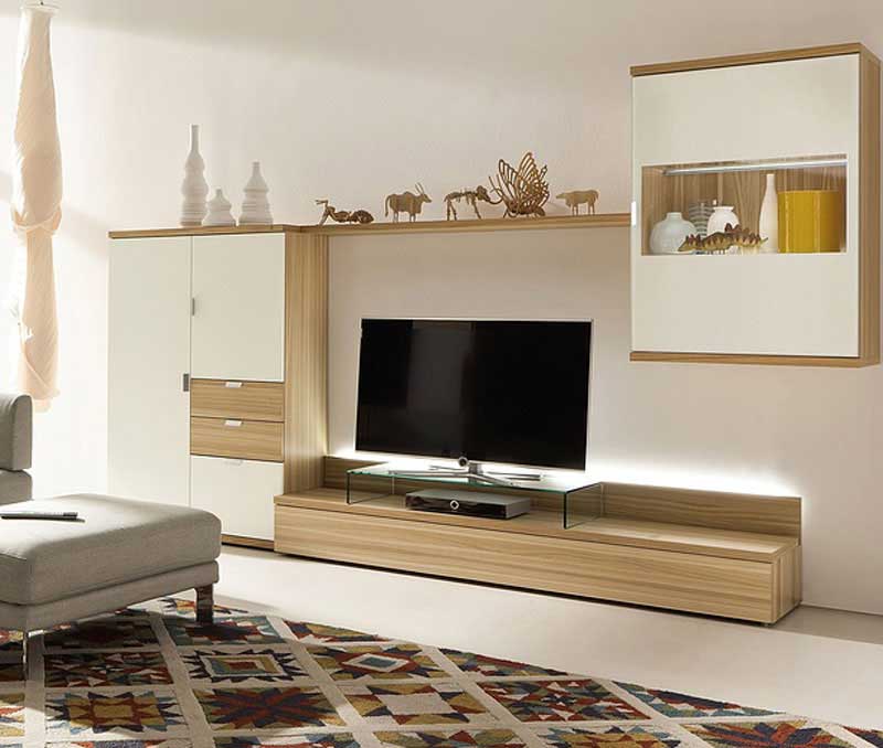 Kệ tivi gắn tường tích hợp tủ và bệ trang trí, tiết kiệm tối đa không gian cho ngôi nhà bởi sự tiện dụng và đa năng của nó