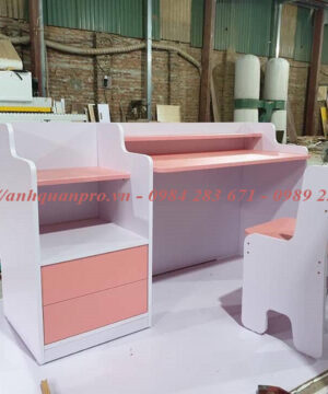 Màu hồng cho bé gái