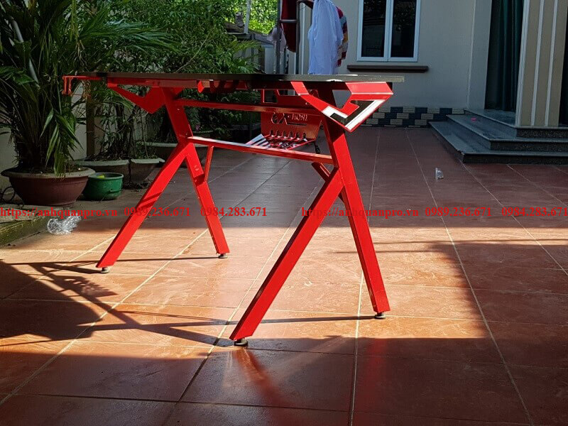 Bộ chân chắc chắn và thẩm mỹ