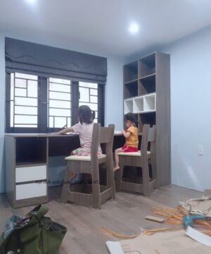 Hình ảnh bàn học đôi có giá sách BGC48