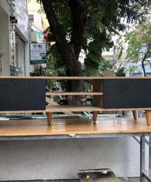 Kệ tivi gỗ công nghiệp hiện đại KTV18