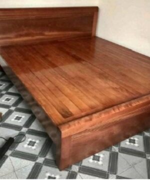 Giường ngủ gỗ tự nhiên giá rẻ 1.8x2m GNG04
